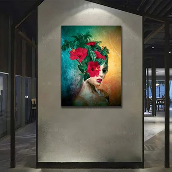 הבחורה הסקסית היא מתלהבת אמנות, פרחים קיר הסלון מעוצב עם אמנות על ידי הו אלי לילי